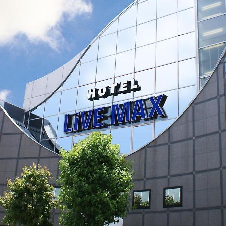 Hotel Livemax Budget Esaka Suita Esterno foto