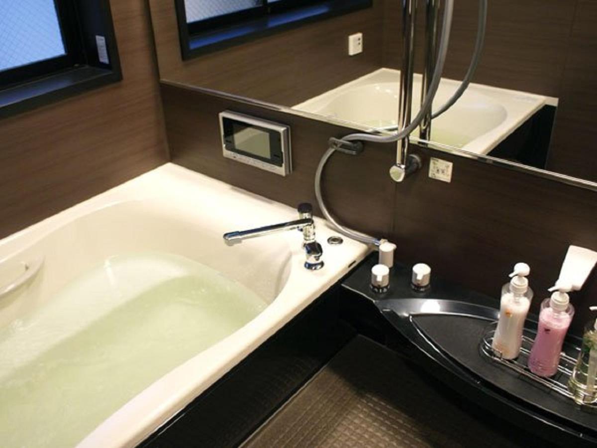 Hotel Livemax Budget Esaka Suita Esterno foto