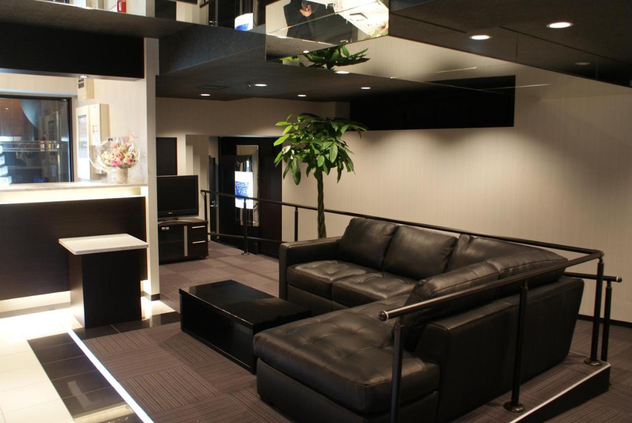 Hotel Livemax Budget Esaka Suita Esterno foto