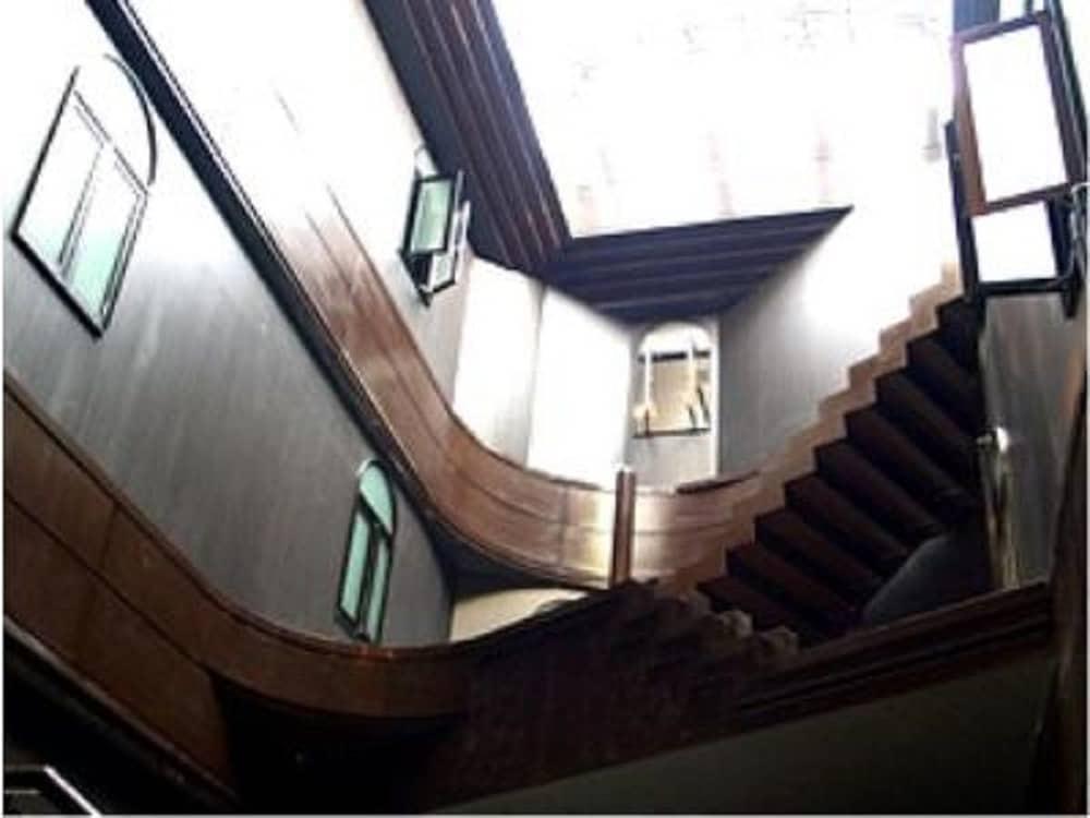 Hotel Livemax Budget Esaka Suita Esterno foto