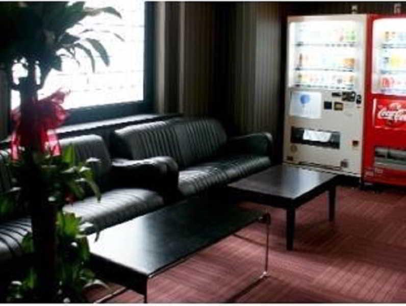 Hotel Livemax Budget Esaka Suita Esterno foto